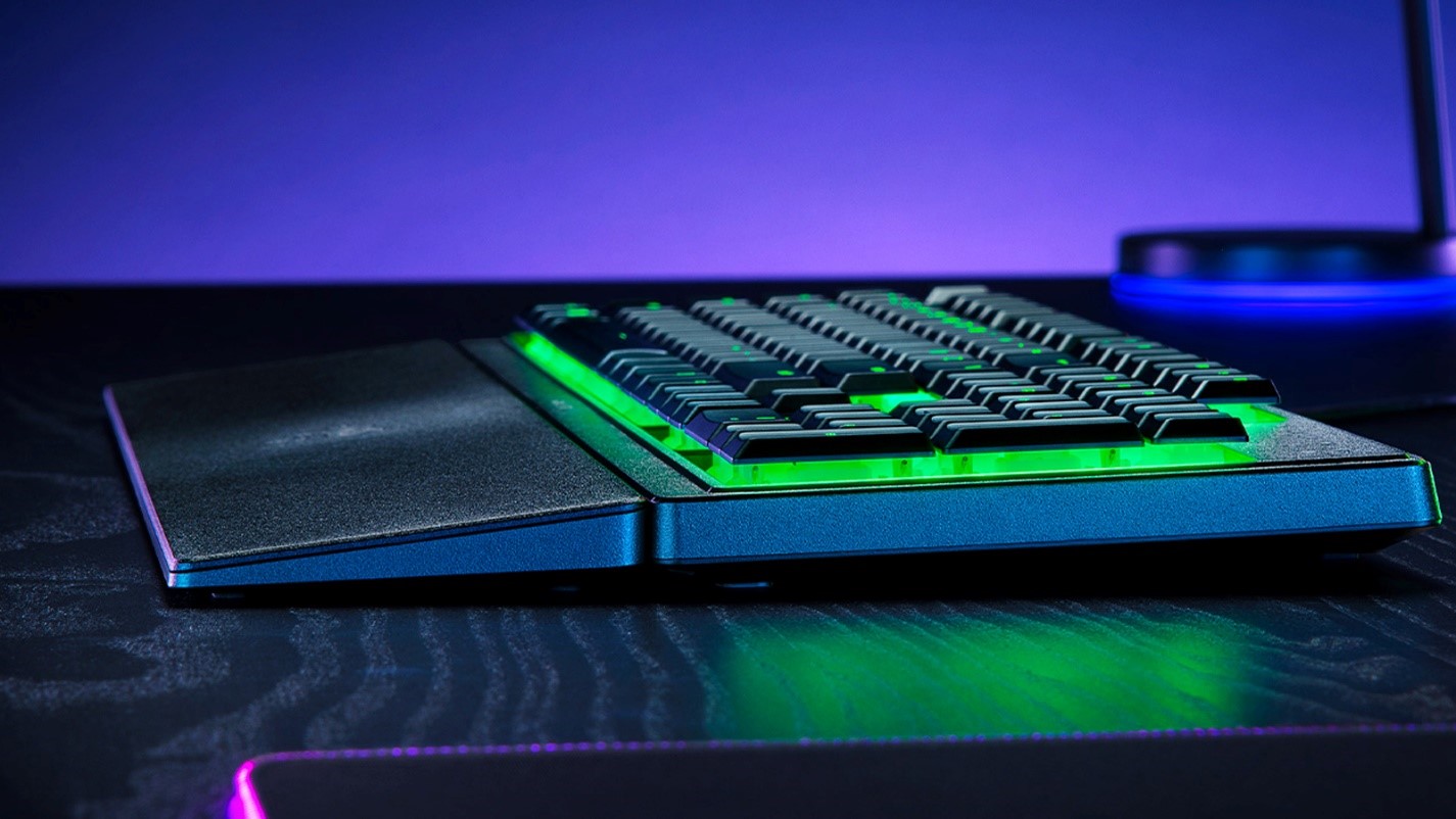 کیبورد گیمینگ ریزر مدل Ornata V3