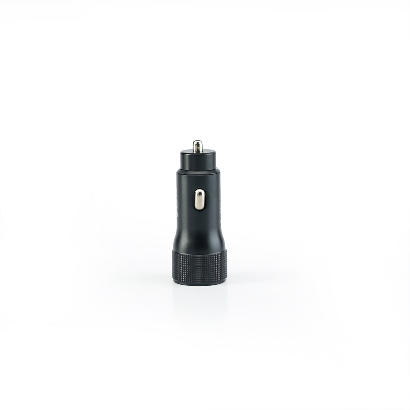 شارژر فندکی جی بی کیو مدل CC-D5 USB TO C توان 60 وات شارژر فندکی جی بی کیو مدل CC-D5 USB TO C توان 60 وات