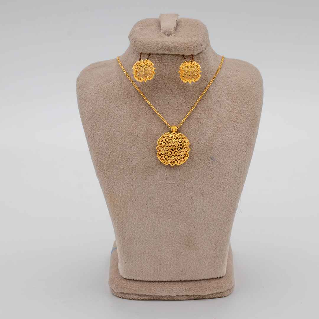 نیم ست طلا 18 عیار گالری طلا عرفان  مدل ایشا کد 2454