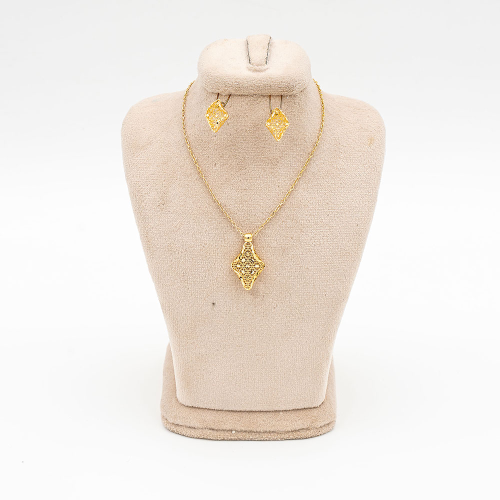 نیم ست طلا 18 عیار گالری طلا عرفان  مدل ایشا کد 2436