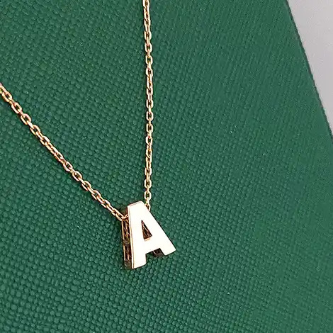 آویز طلا 18 عیار زنانه حرف A
