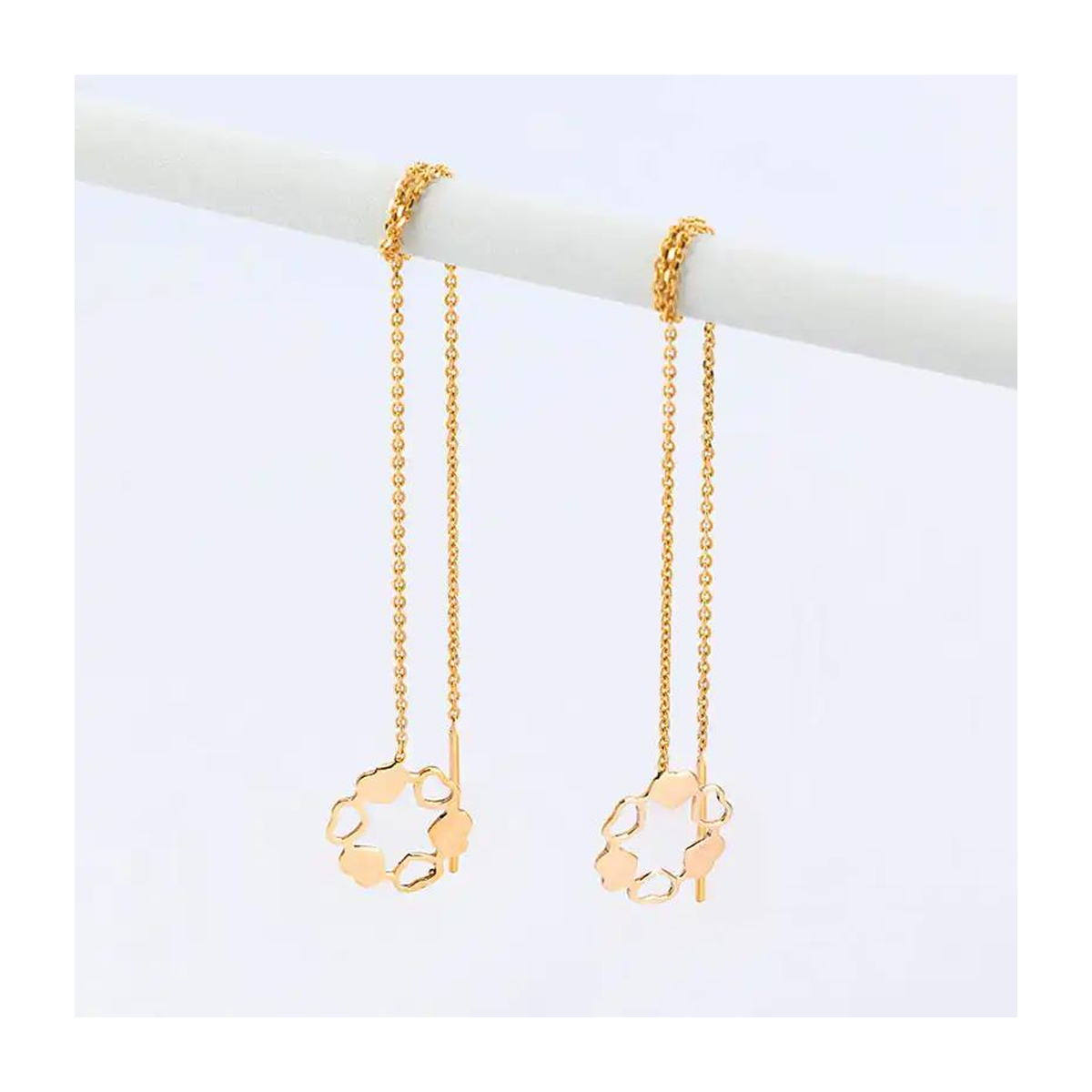 گوشواره طلا زنانه طرح چند قلبی و گل قو طلایی کد E035933-0.90