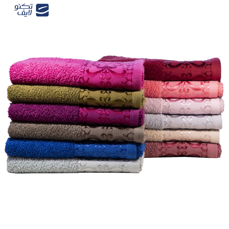 حوله دستی بهبافت آذر مدل گل سایز 40x80 سانتی متر حوله دستی بهبافت آذر مدل گل سایز 40x80 سانتی متر