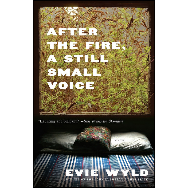کتاب After the Fire, a Still Small Voice اثر Evie Wyld انتشارات Vintage کتاب After the Fire, a Still Small Voice اثر Evie Wyld انتشارات Vintage