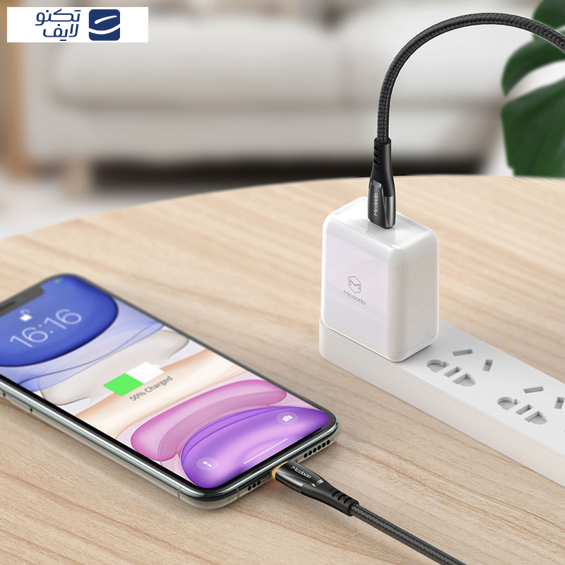 کابل USB-C به لایتنینگ مک دودو مدل CA-7650 طول 1.2 متر کابل USB-C به لایتنینگ مک دودو مدل CA-7650 طول 1.2 متر