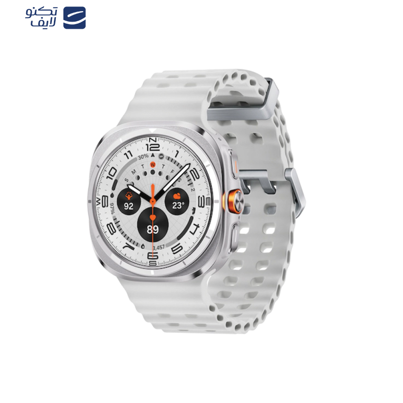 ساعت هوشمند سامسونگ مدل Galaxy Watch Ultra دارای قابلیت های کنترل موسیقی (Music Player)، قابلیت مکالمه از طریق بلوتوث، قابلیت تغییر طرح ساعت یا تم، صفحه همیشه روشن (Always-on Display)، پشتیبانی از دستیار صوتی بند سیلیکون