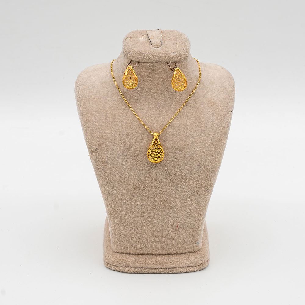 نیم ست طلا 18 عیار گالری طلا عرفان  مدل ایشا کد 2456