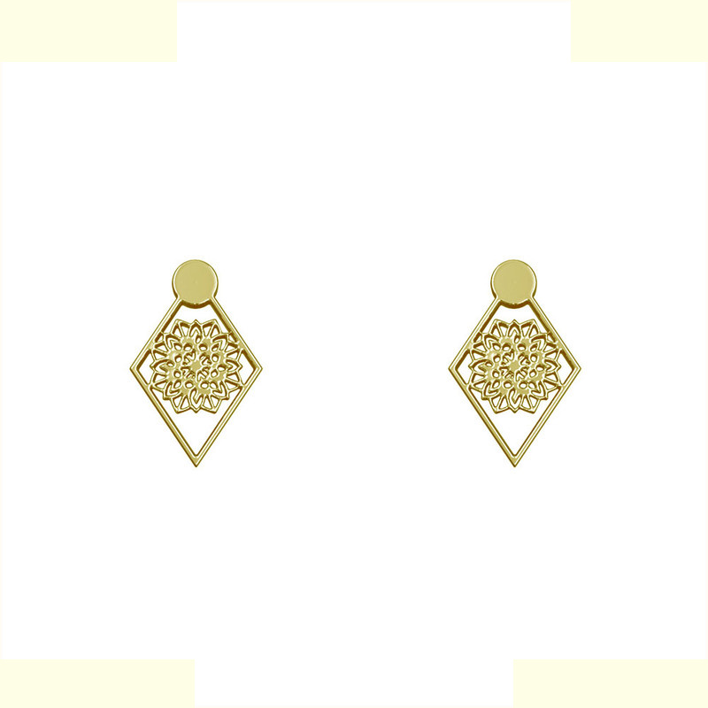 گوشواره طلا 18 عیار زنانه مدوپد مدل لوزی اسلیمی کد GA1-10267