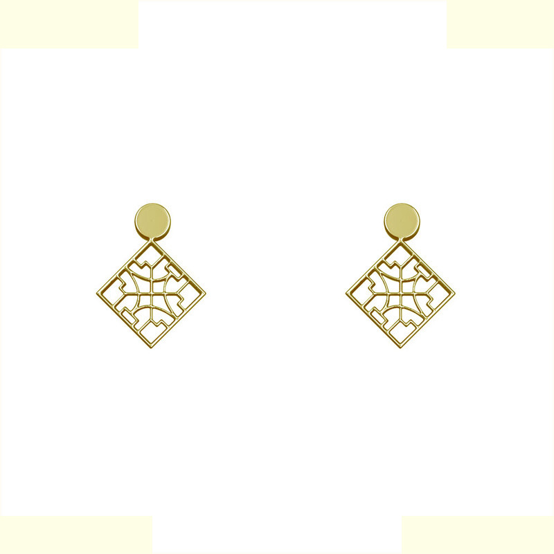 گوشواره طلا 18 عیار زنانه مدوپد مدل مربع کد GA1-10445