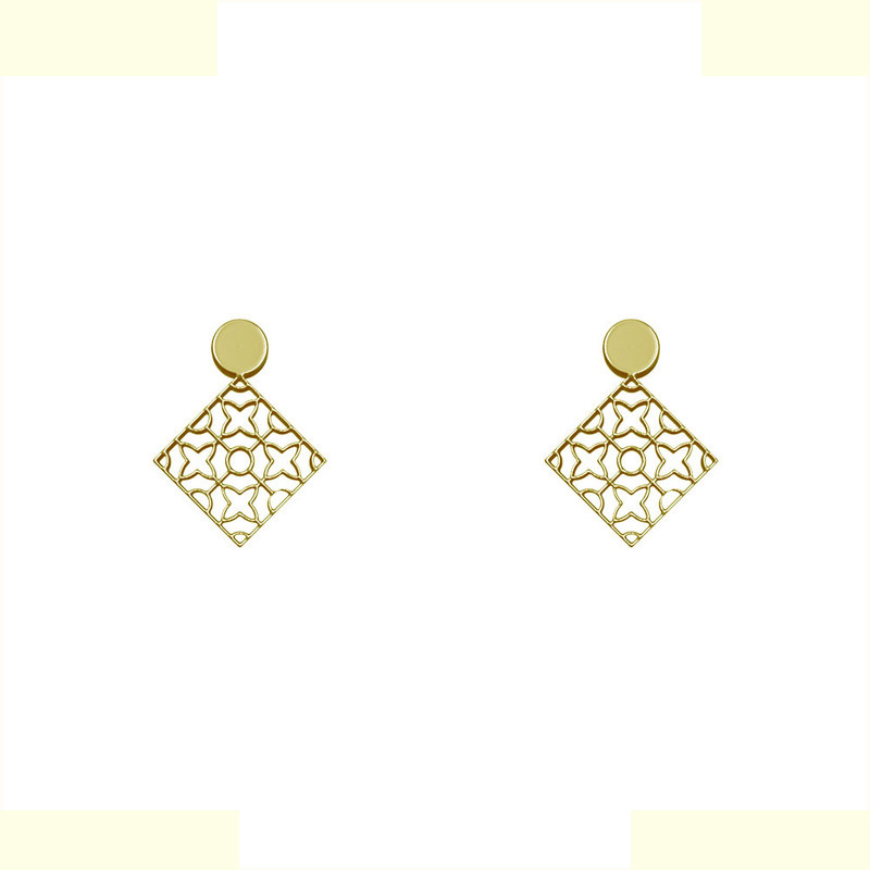 گوشواره طلا 18 عیار زنانه مدوپد مدل لوزی کد GA1-10487