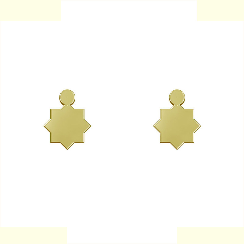 گوشواره طلا 18 عیار زنانه مدوپد مدل اسلیمی کد GA1-10656 گوشواره طلا 18 عیار زنانه مدوپد مدل اسلیمی کد GA1-10656