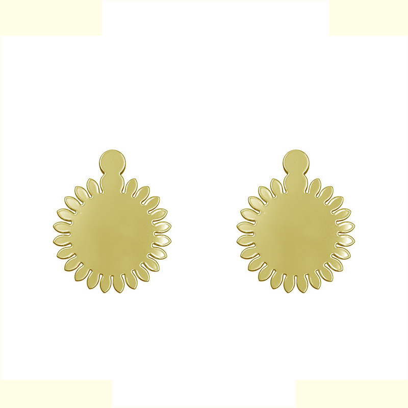 گوشواره طلا 18 عیار زنانه مدوپد مدل گل کد GA1-12408