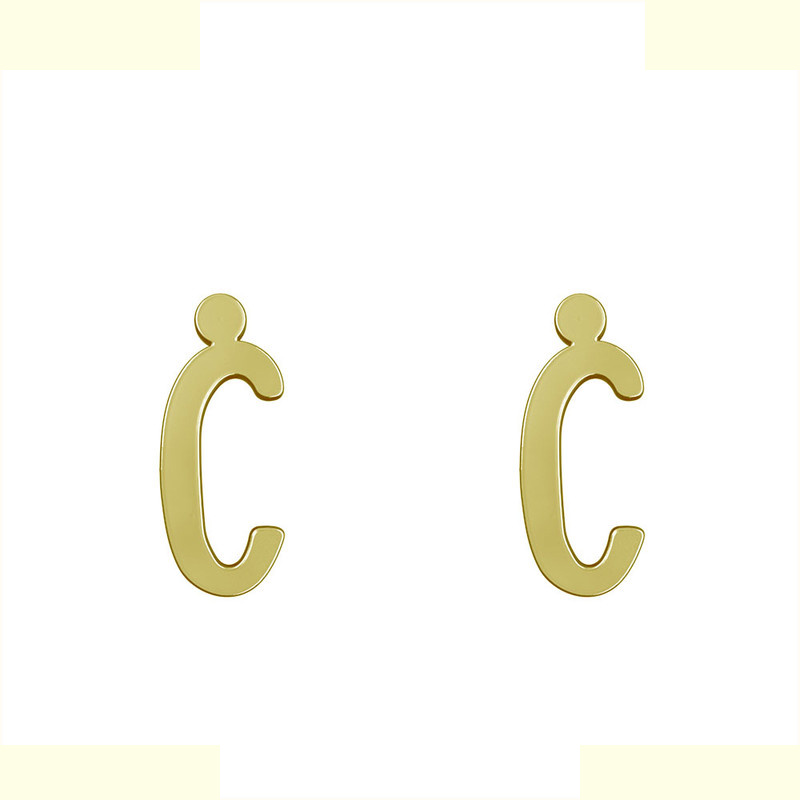 گوشواره طلا 18 عیار زنانه مدوپد مدل حرف C کد GA1-16735