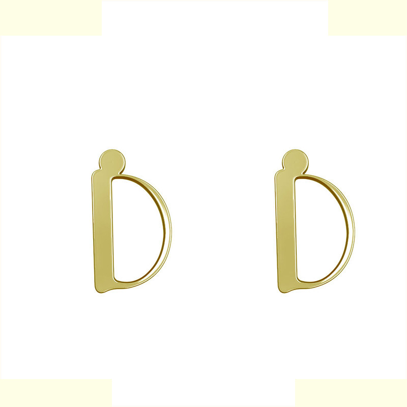 گوشواره طلا 18 عیار زنانه مدوپد مدل حرف D کد GA1-16784 گوشواره طلا 18 عیار زنانه مدوپد مدل حرف D کد GA1-16784