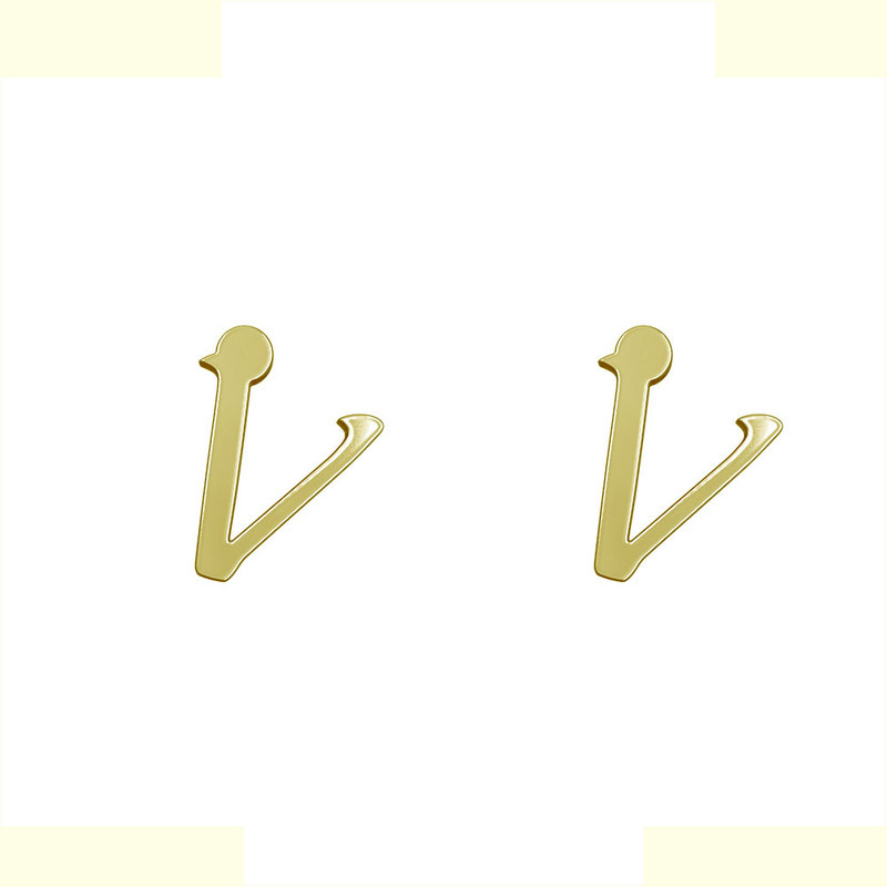 گوشواره طلا 18 عیار زنانه مدوپد مدل حرف V کد GA1-16934