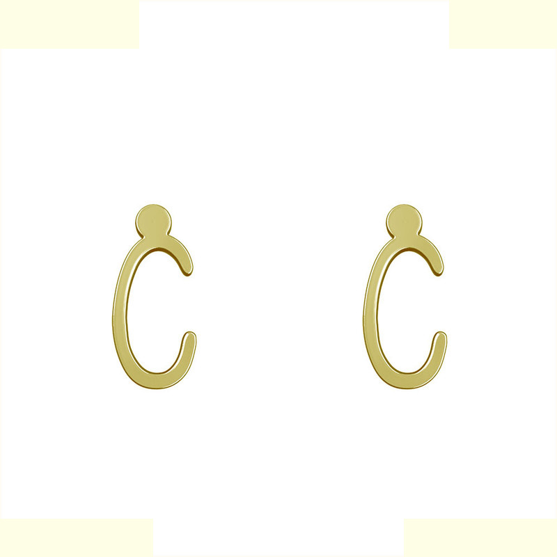 گوشواره طلا 18 عیار زنانه مدوپد مدل حرف C کد GA1-17175