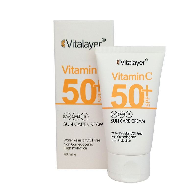 کرم ضد آفتاب بی رنگ ویتالیر +SPF50 مدل Vitamin C مناسب انواع پوست حجم 40 میلی لیتر کرم ضد آفتاب بی رنگ ویتالیر +SPF50 مدل Vitamin C مناسب انواع پوست حجم 40 میلی لیتر