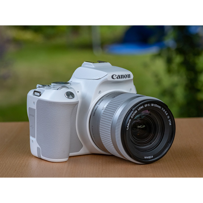 دوربین دیجیتال کانن مدل EOS 250D به همراه لنز 55-18 میلی متر IS STM دوربین دیجیتال کانن مدل EOS 250D به همراه لنز 55-18 میلی متر IS STM