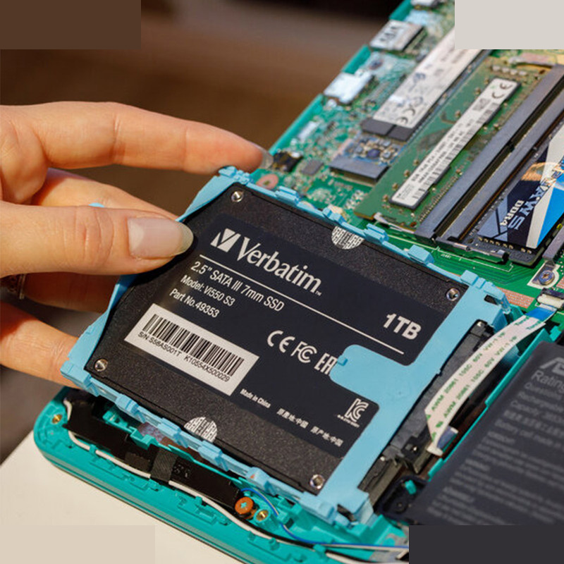 اس اس دی اینترنال SATA III ورباتیم مدل VI550 S3 ظرفیت 1 ترابایت اس اس دی اینترنال SATA III ورباتیم مدل VI550 S3 ظرفیت 1 ترابایت