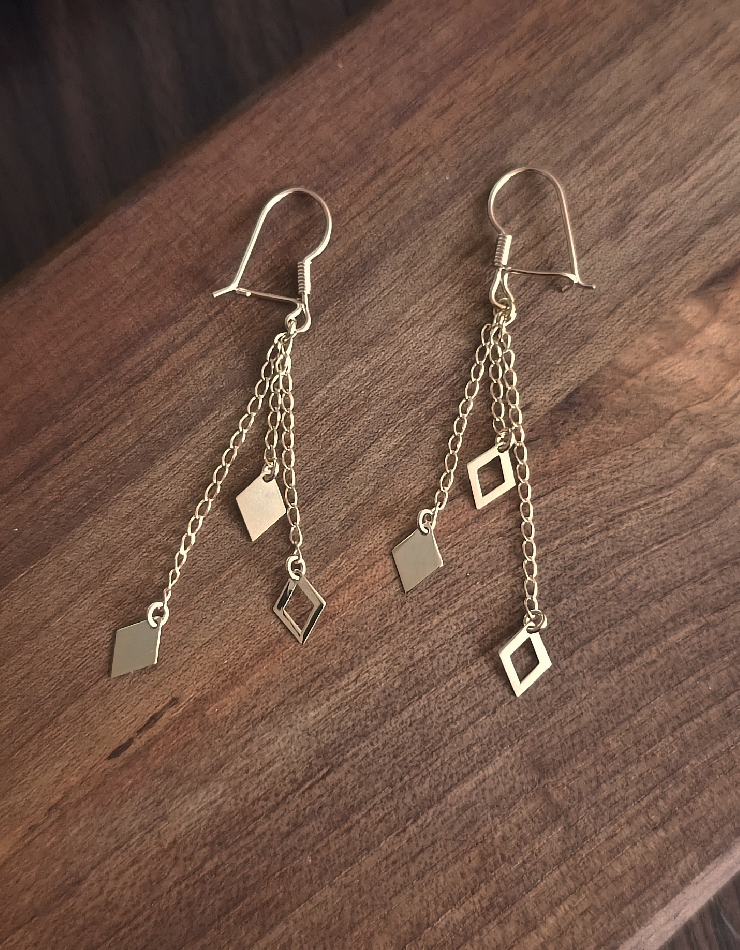 گوشواره طلا  18عیار اپال گلد مدل آویزی زنجیری لوزی