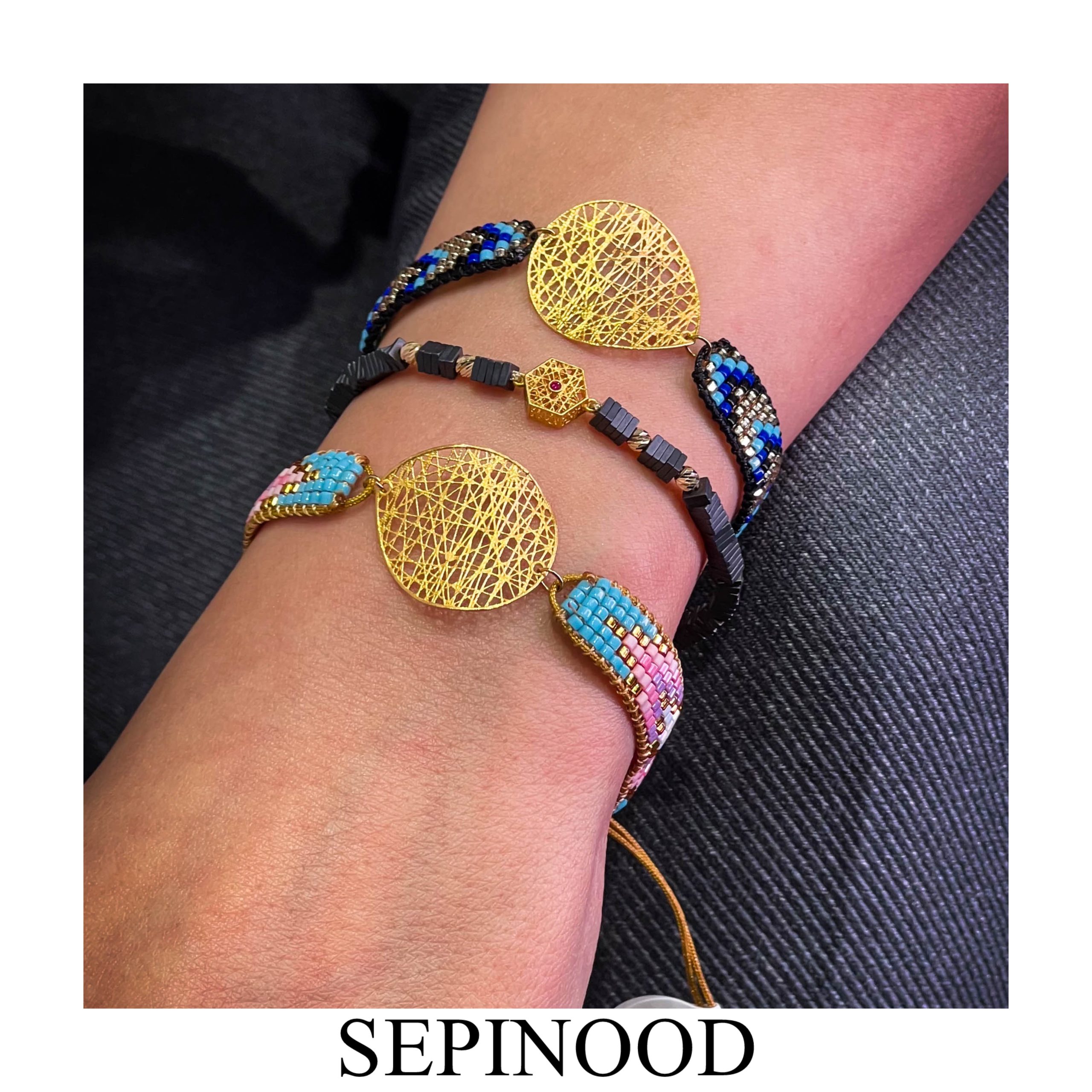 دستبند طلا 18 عیار میوکی با پلاک طلا طرح فیوژن دستبند طلا 18 عیار میوکی با پلاک طلا طرح فیوژن