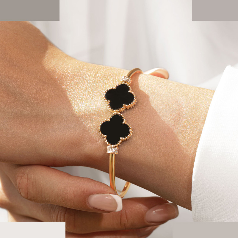 بنگل طلا 18 عیار زنانه ماوی گالری مدل دو سر گل م