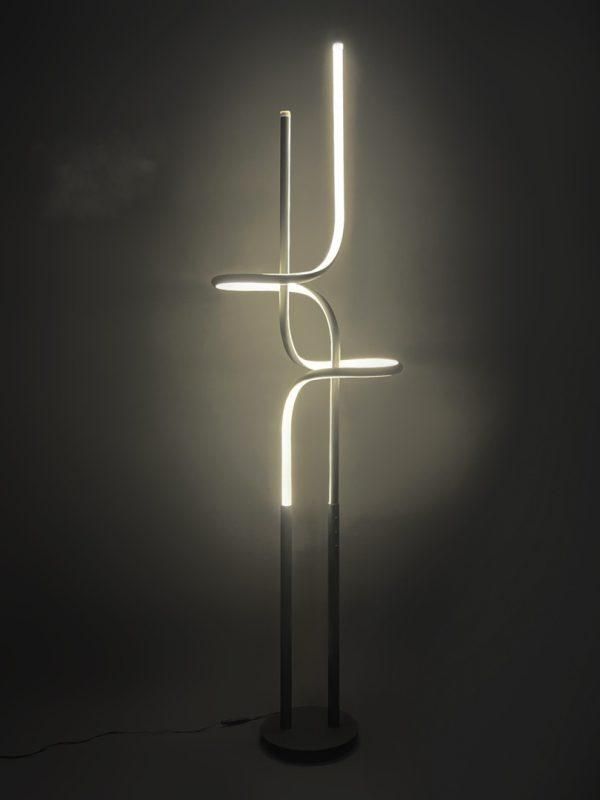 آباژور ایستاده طرح دولاین کد 00613 آباژور ایستاده طرح دولاین کد 00613