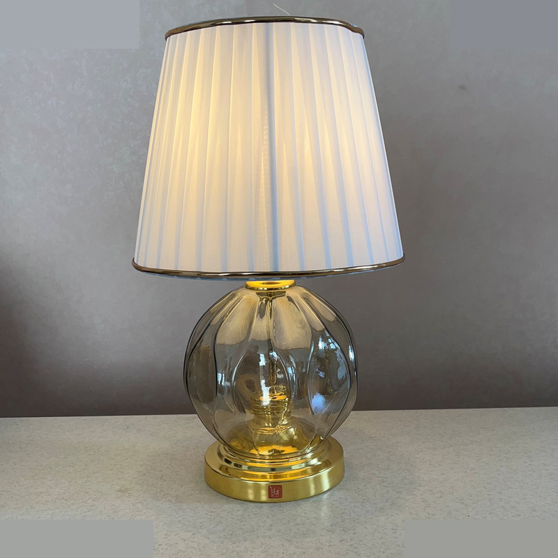 آباژور رومیزی نورهام مدل NHM -WORLD GLASS2 -28 آباژور رومیزی نورهام مدل NHM -WORLD GLASS2 -28