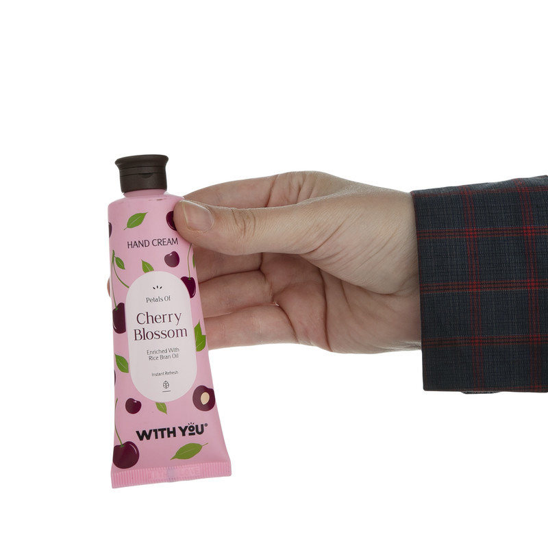 کرم مرطوبکننده ویت یو مدل cherry Blossom حجم 50 میلیلیتر کرم مرطوبکننده ویت یو مدل cherry Blossom حجم 50 میلیلیتر