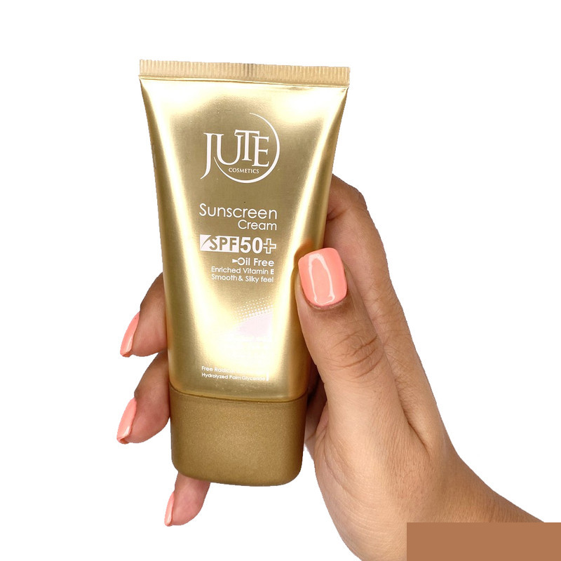 کرم ضد آفتاب بیرنگ ژوت SPF 50 مدل smooth silky feel مناسب پوست های چرب حجم 40 میلی لیتر کرم ضد آفتاب بیرنگ ژوت SPF 50 مدل smooth silky feel مناسب پوست های چرب حجم 40 میلی لیتر