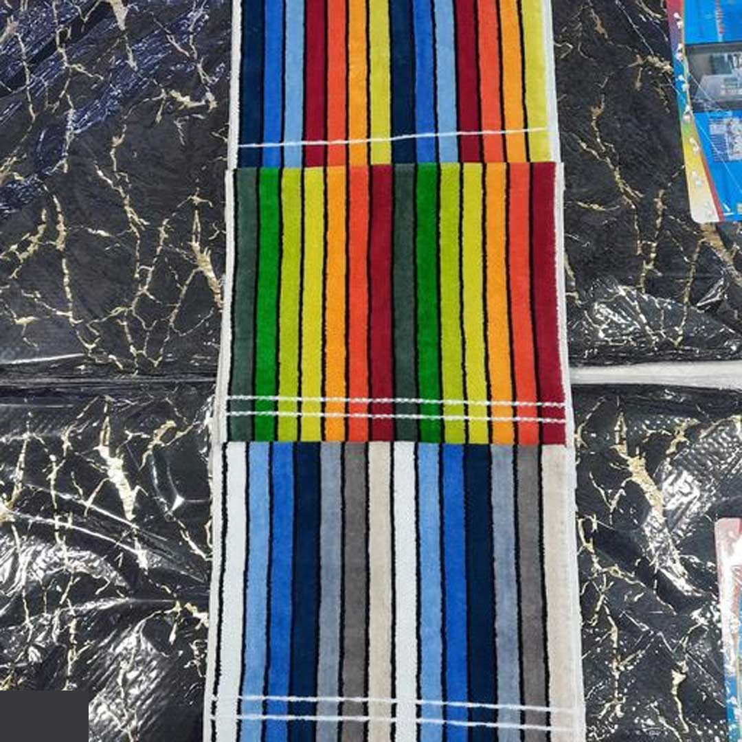 حوله دستی حریر مدل چند رنگ سایز 35×70 سانتی متر حوله دستی حریر مدل چند رنگ سایز 35×70 سانتی متر