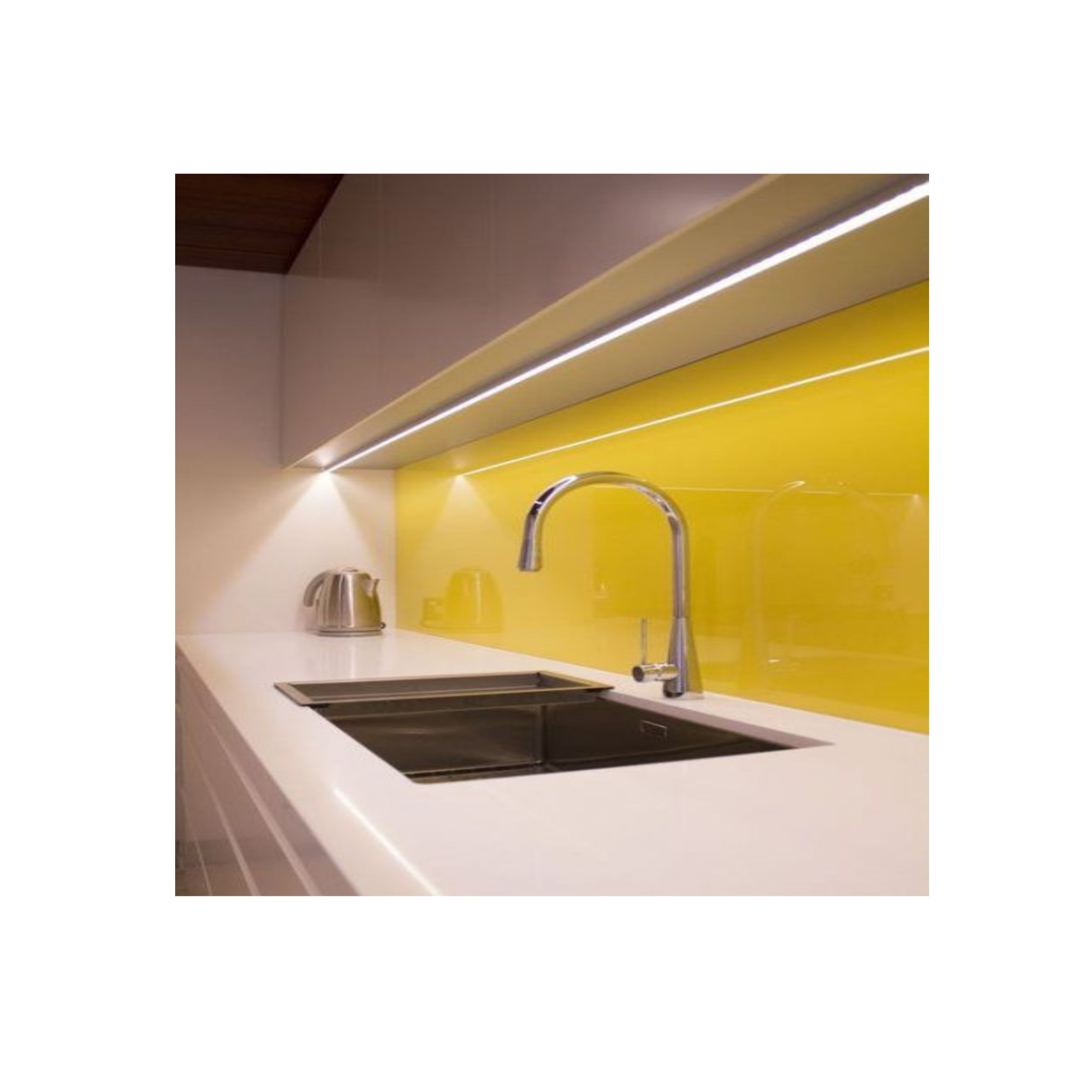 چراغ زیر کابینتی مدل S.P.N FLD-CBB/220V/5W چراغ زیر کابینتی مدل S.P.N FLD-CBB/220V/5W
