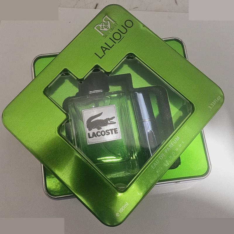 ست ادو پرفیوم مردانه لالیکو مدل لاگوست با رایحه خنک به همراه عطر جیبی ست ادو پرفیوم مردانه لالیکو مدل لاگوست با رایحه خنک به همراه عطر جیبی