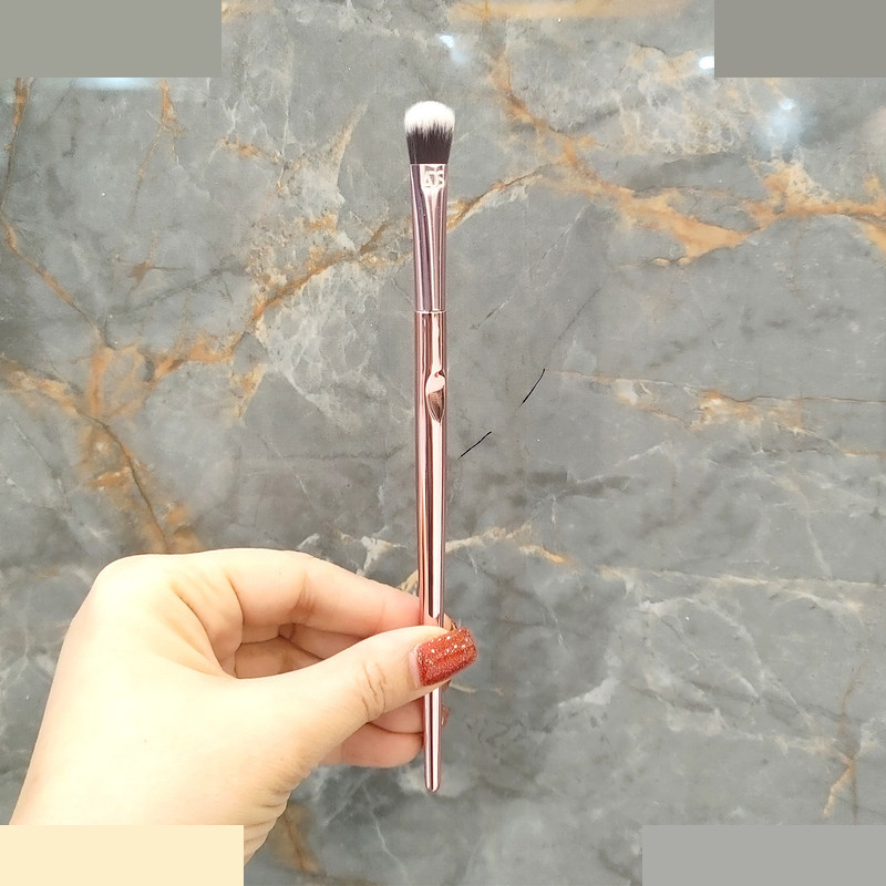 ست براش آرایشی ای دی اس مدل COMPLETE SILK بسته 6 عددی ست براش آرایشی ای دی اس مدل COMPLETE SILK بسته 6 عددی