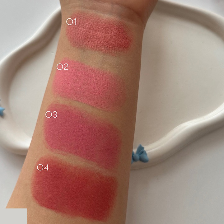 رژگونه استیکی ساس مدل Fard شماره 04 وزن 7.8 گرم رژگونه استیکی ساس مدل Fard شماره 04 وزن 7.8 گرم
