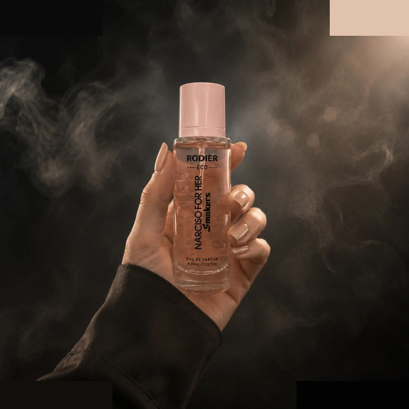 عطر جیبی زنانه رودیر مدل Narciso For Her Smokers با رایحه معتدل و گلی