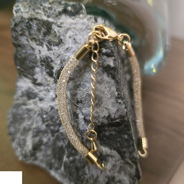 دستبند طلا 18 عیار زنانه شمیم گلد گالری مدل گل رز