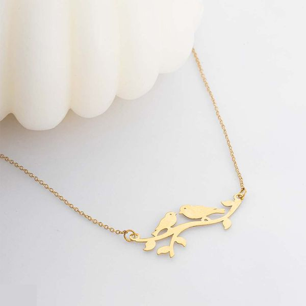 گردنبند طلا 18 عیار زنانه شمیم گلد گالری مدل پرنده گردنبند طلا 18 عیار زنانه شمیم گلد گالری مدل پرنده