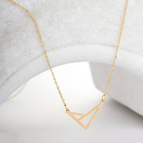 گردنبند طلا 18 عیار زنانه شمیم گلد گالری مدل قایق گردنبند طلا 18 عیار زنانه شمیم گلد گالری مدل قایق