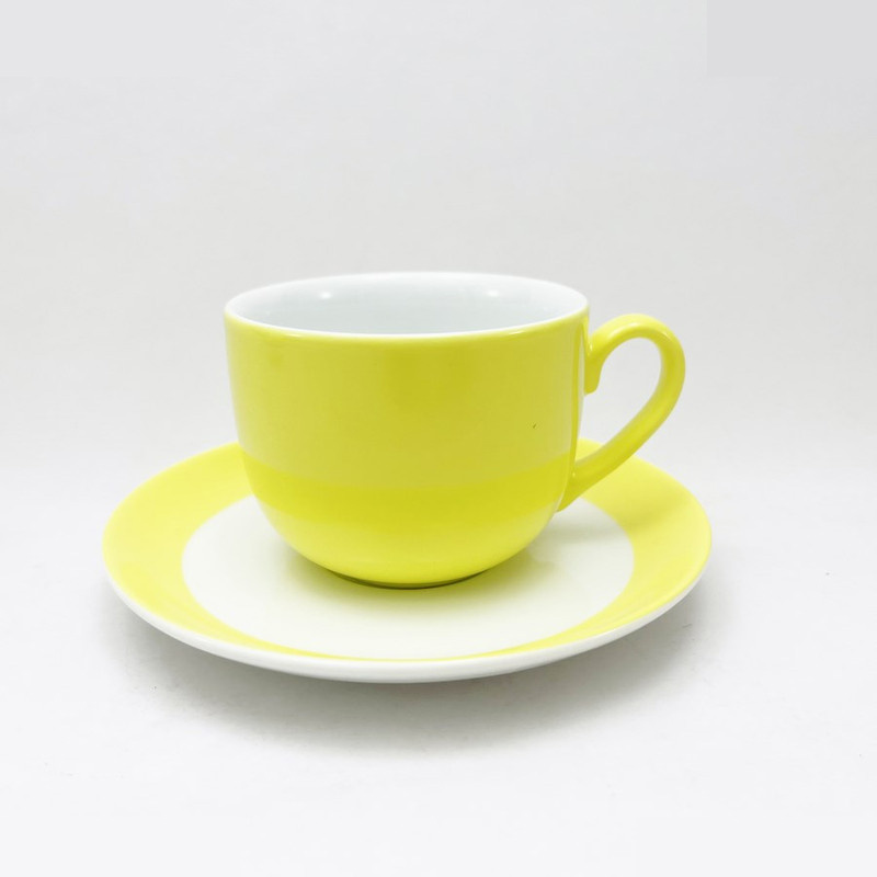 ست فنجان و نعلبکی 12 پارچه چینی زرین ایران مدل آفتاب درجه عالی ست فنجان و نعلبکی 12 پارچه چینی زرین ایران مدل آفتاب درجه عالی