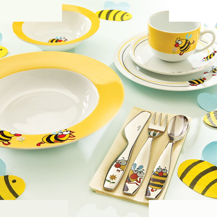 سرویس قاشق و چنگال کودک چینی زرین ایران مدل بامبل بی درجه عالی مجموعه 3 عددی سرویس قاشق و چنگال کودک چینی زرین ایران مدل بامبل بی درجه عالی مجموعه 3 عددی