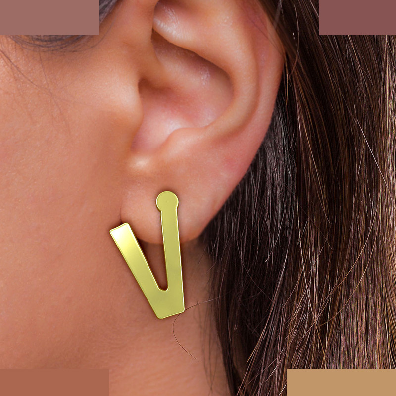 نیم ست طلا 18 عیار زنانه مدوپد مدل حرف V کد NA16639 نیم ست طلا 18 عیار زنانه مدوپد مدل حرف V کد NA16639