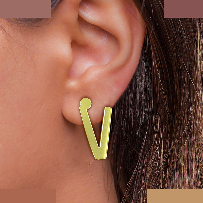 نیم ست طلا 18 عیار زنانه مدوپد مدل حرف V کد NA16754 نیم ست طلا 18 عیار زنانه مدوپد مدل حرف V کد NA16754