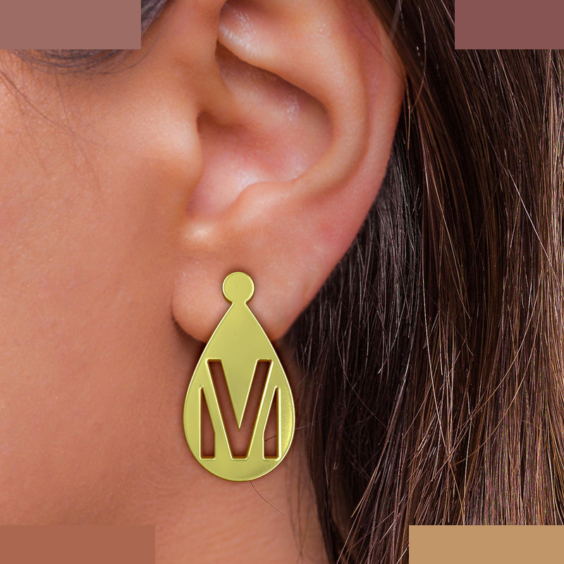 گوشواره طلا 18 عیار زنانه مدوپد مدل حرف M کد GA1-12854