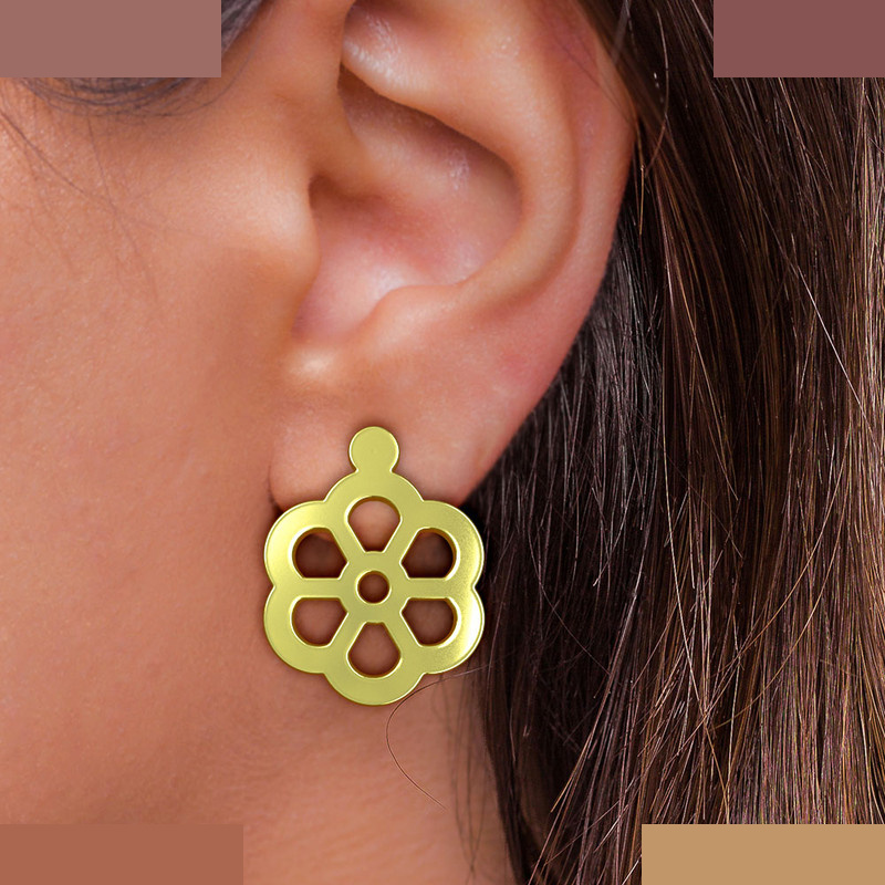 گوشواره طلا 18 عیار زنانه مدوپد مدل گل کد GA1-13044 گوشواره طلا 18 عیار زنانه مدوپد مدل گل کد GA1-13044