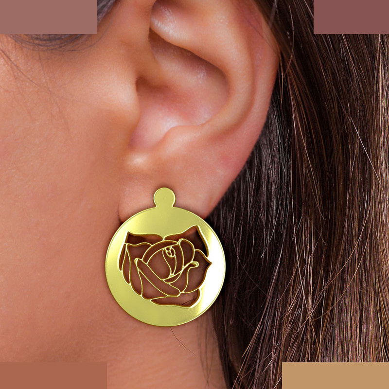 گوشواره طلا 18 عیار زنانه مدوپد مدل گل کد GA1-13067