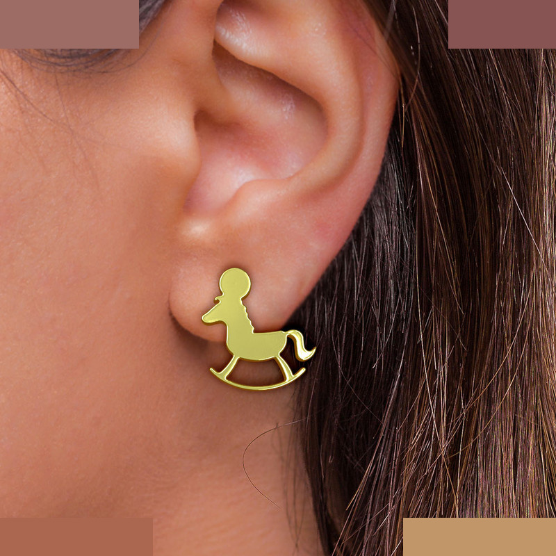 گوشواره طلا 18 عیار زنانه مدوپد مدل اسب کد GA1-13753 گوشواره طلا 18 عیار زنانه مدوپد مدل اسب کد GA1-13753