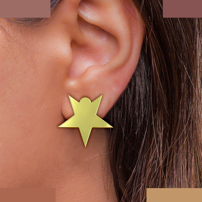 گوشواره طلا 18 عیار زنانه مدوپد مدل ستاره کد GA1-15378 گوشواره طلا 18 عیار زنانه مدوپد مدل ستاره کد GA1-15378