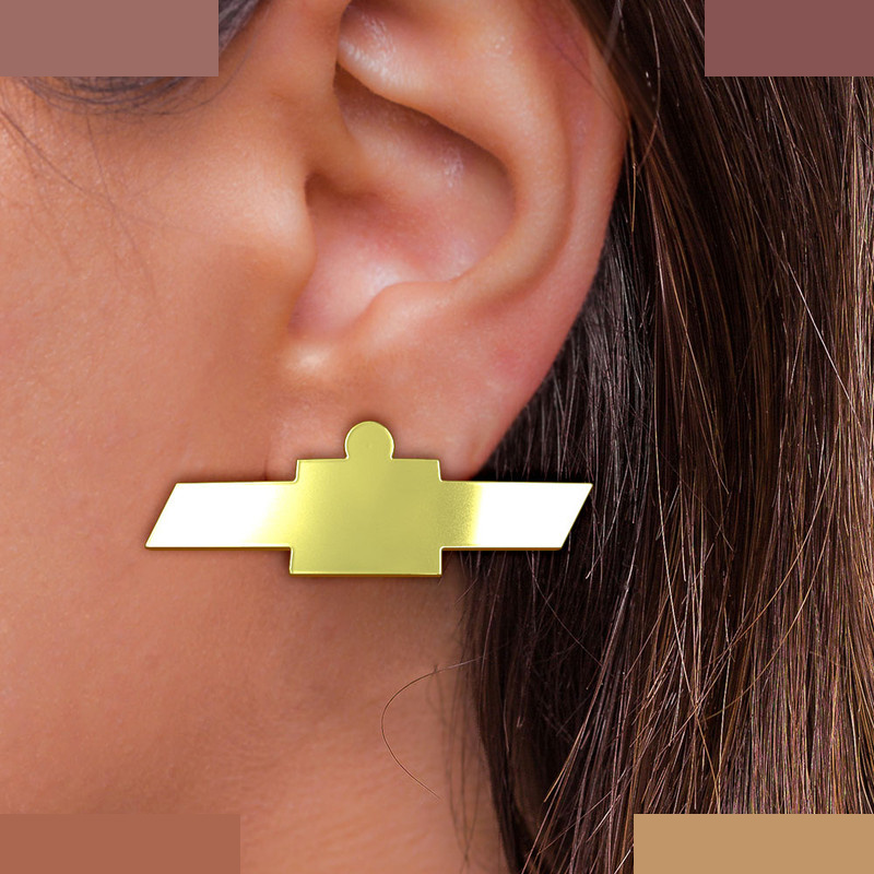 گوشواره طلا 18 عیار زنانه مدوپد مدل شورلت کد GA1-16234