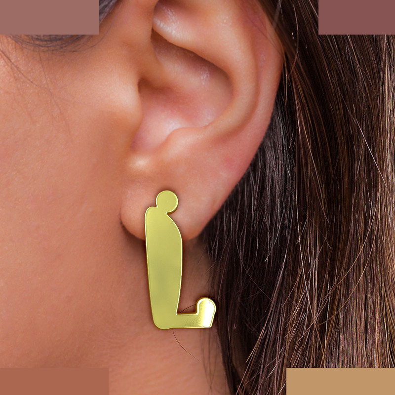 گوشواره طلا 18 عیار زنانه مدوپد مدل حرف L کد GA1-16631 گوشواره طلا 18 عیار زنانه مدوپد مدل حرف L کد GA1-16631